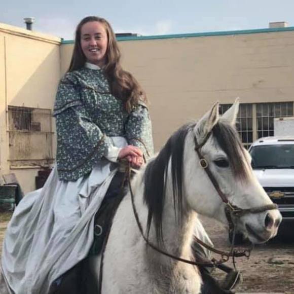 Meet your Posher, Randi - Picture 1 of 1